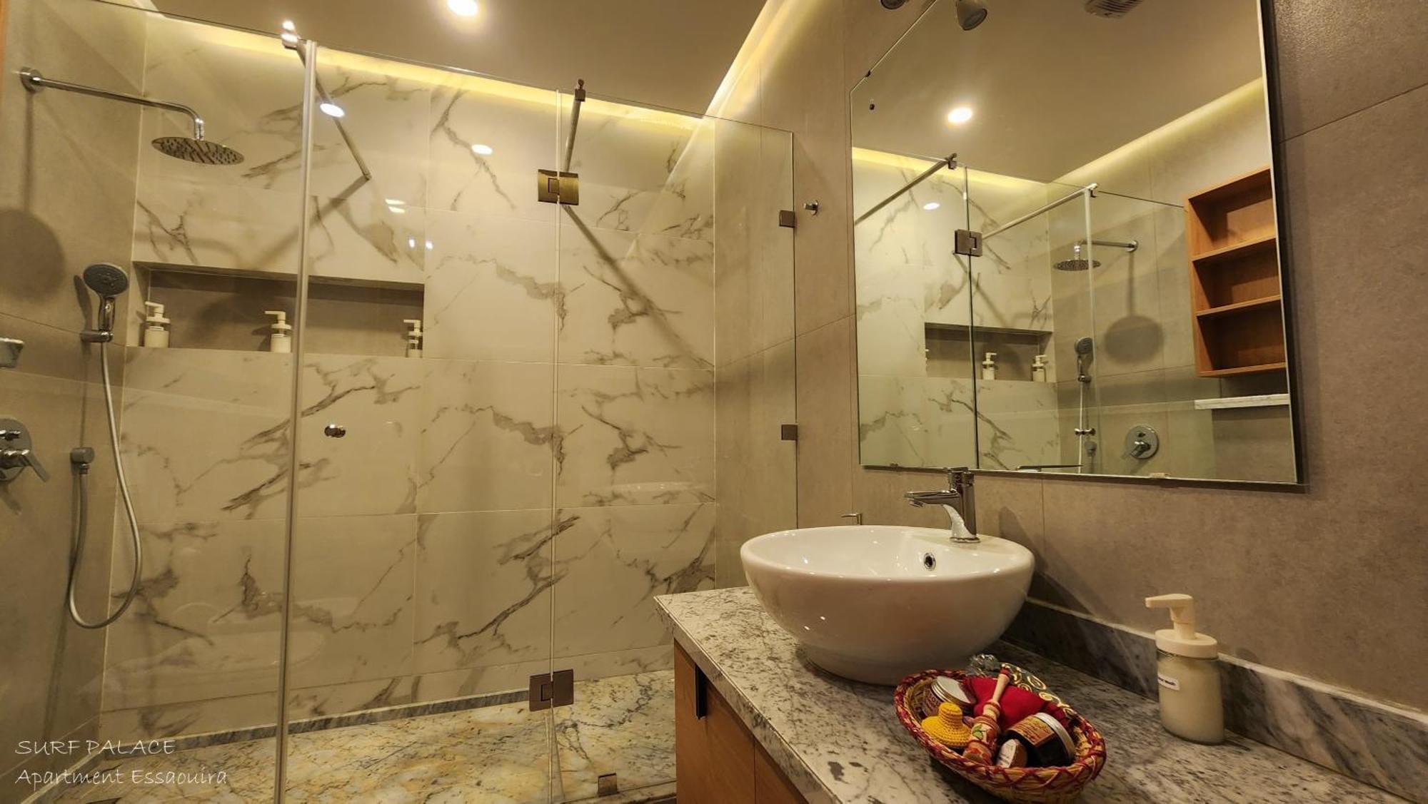 Surf Palace Beachfront Apartment เอสเซาอิรา ภายนอก รูปภาพ