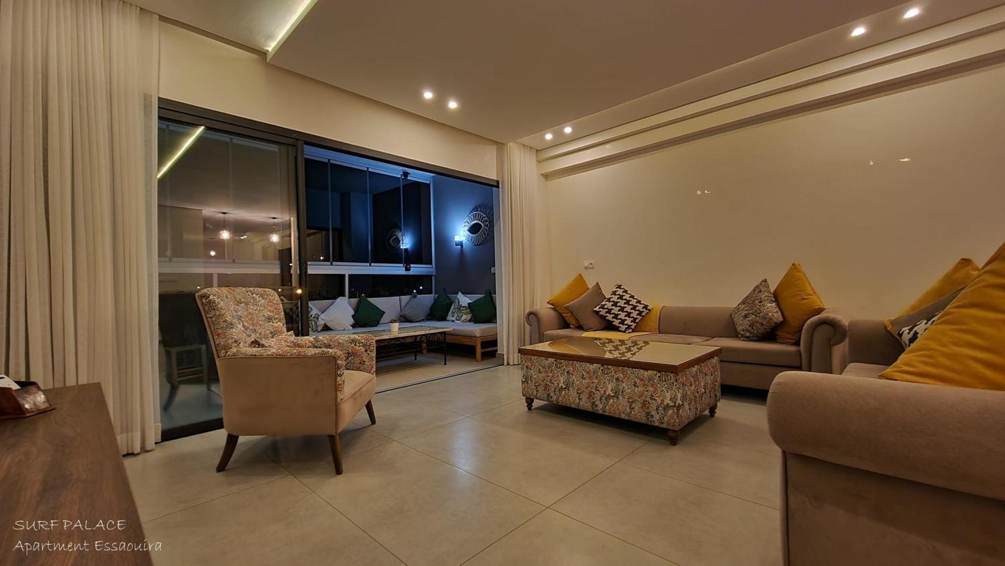 Surf Palace Beachfront Apartment เอสเซาอิรา ภายนอก รูปภาพ