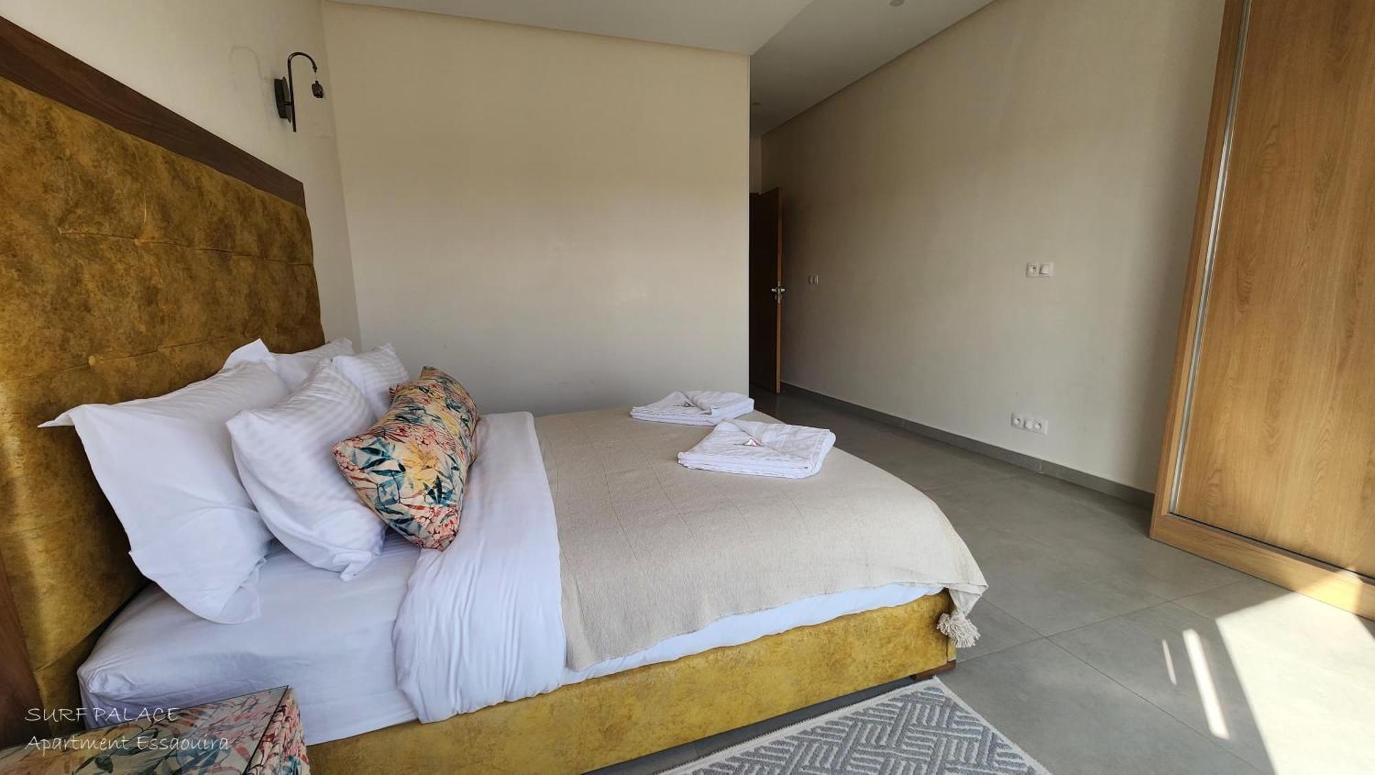Surf Palace Beachfront Apartment เอสเซาอิรา ภายนอก รูปภาพ