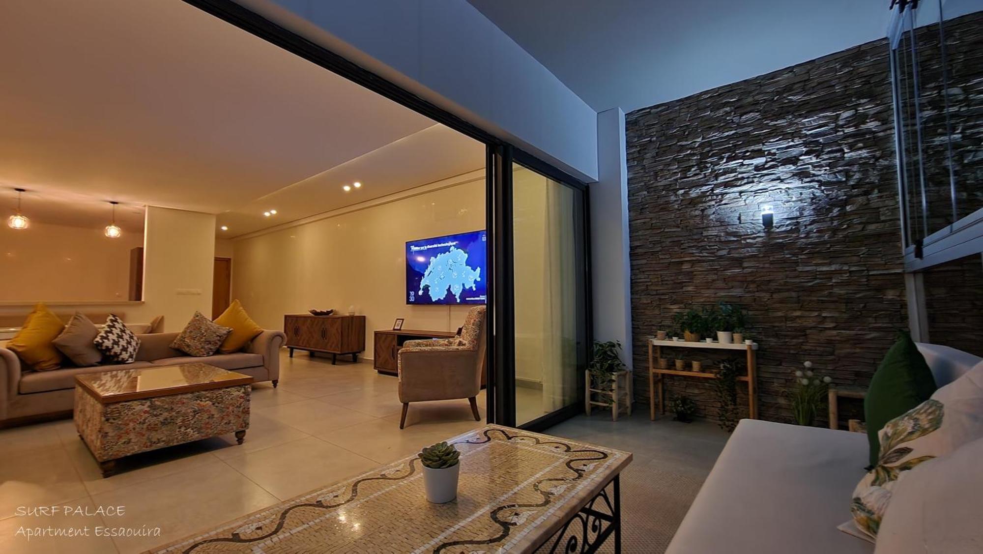 Surf Palace Beachfront Apartment เอสเซาอิรา ภายนอก รูปภาพ